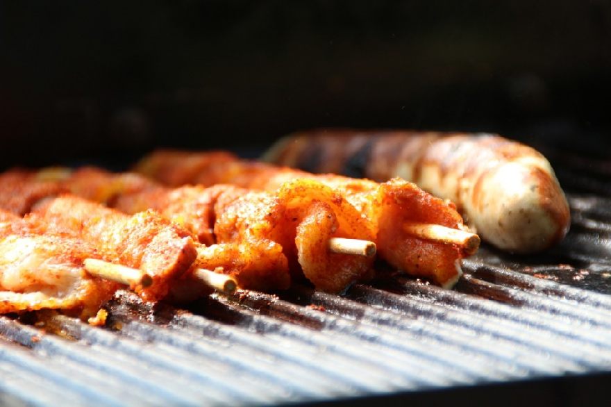 Lecker gegrillten auf dem Grill vom a La Turka Imbiss mit leckeren türkischen Essen in Wilhelmshaven.